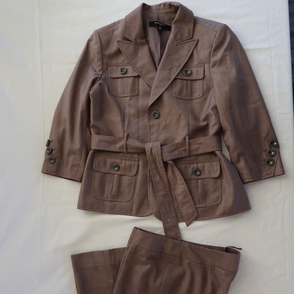 NINE WEST SUIT